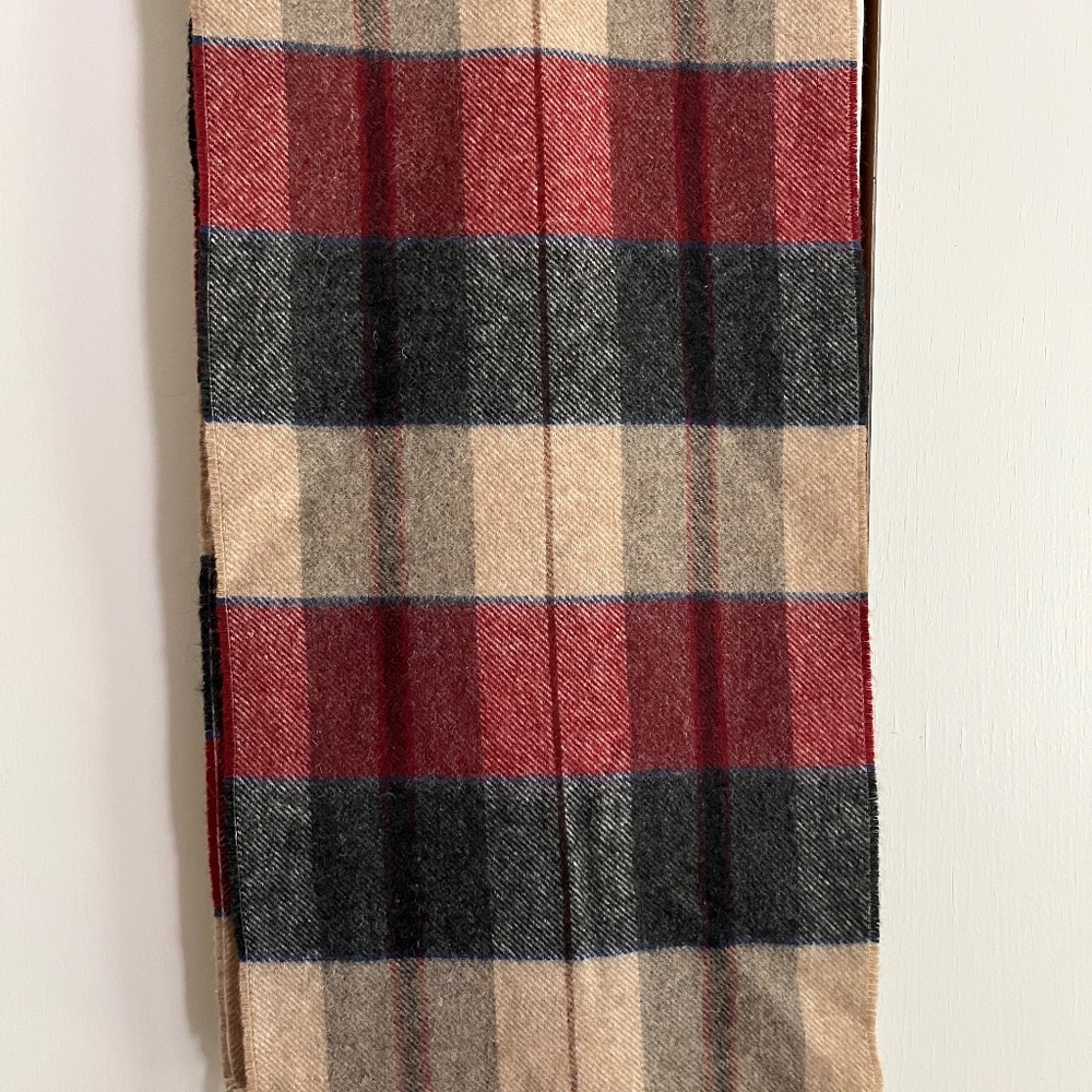 Woman s Neck scarf